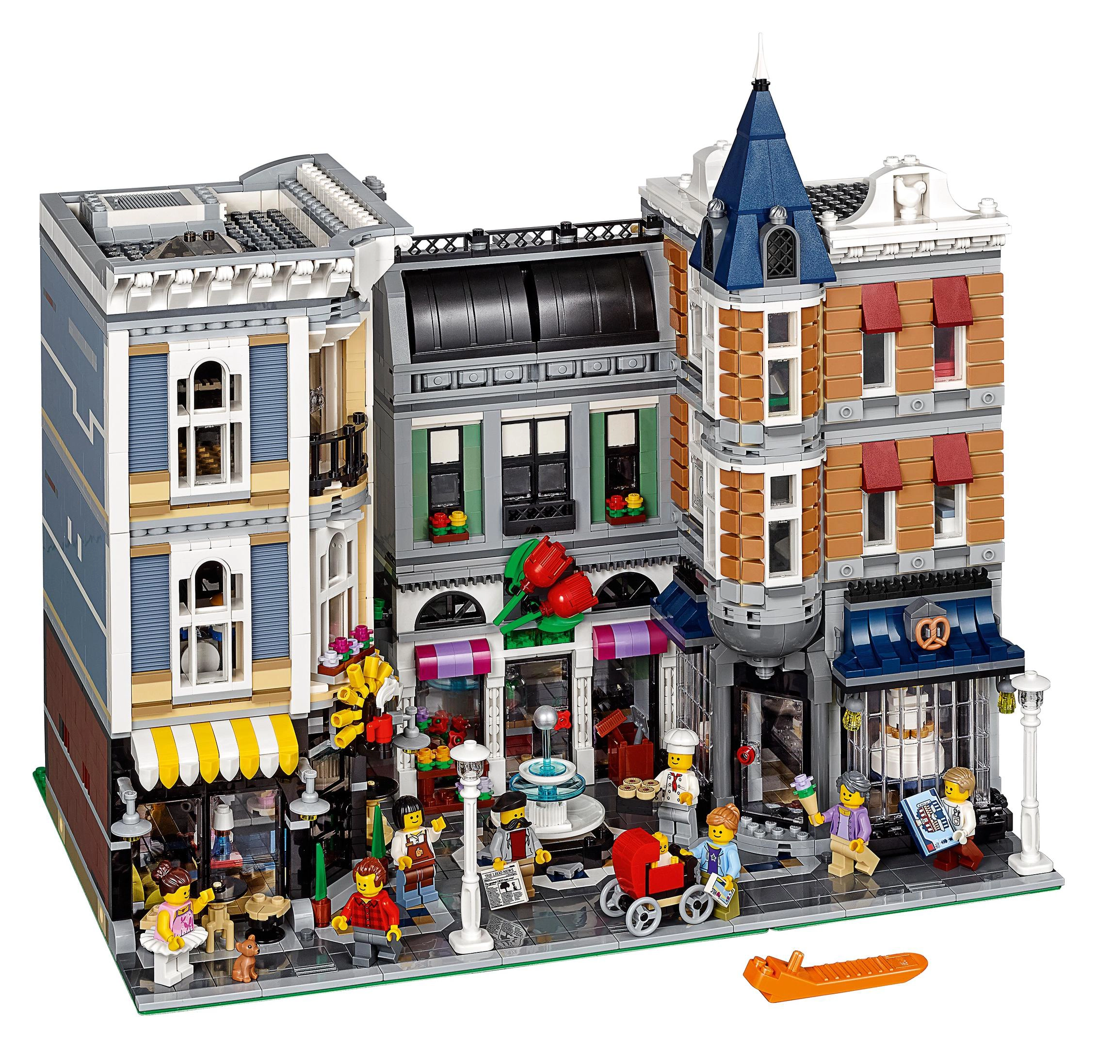 LEGO 10255 Assembly Square