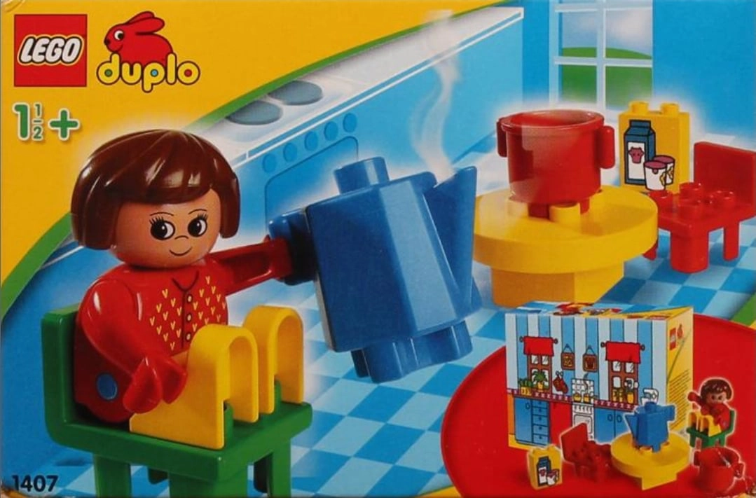 LEGO 1407 Cooking with Mummy (Mommy)