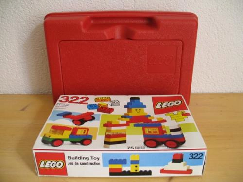 LEGO 322 Basic Building Set + Storage Case