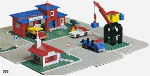 LEGO 355 Town Center Set with Roadways