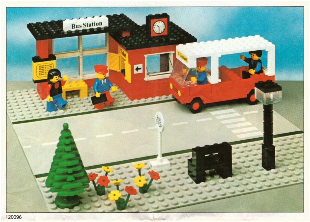 LEGO 379 Bus Station