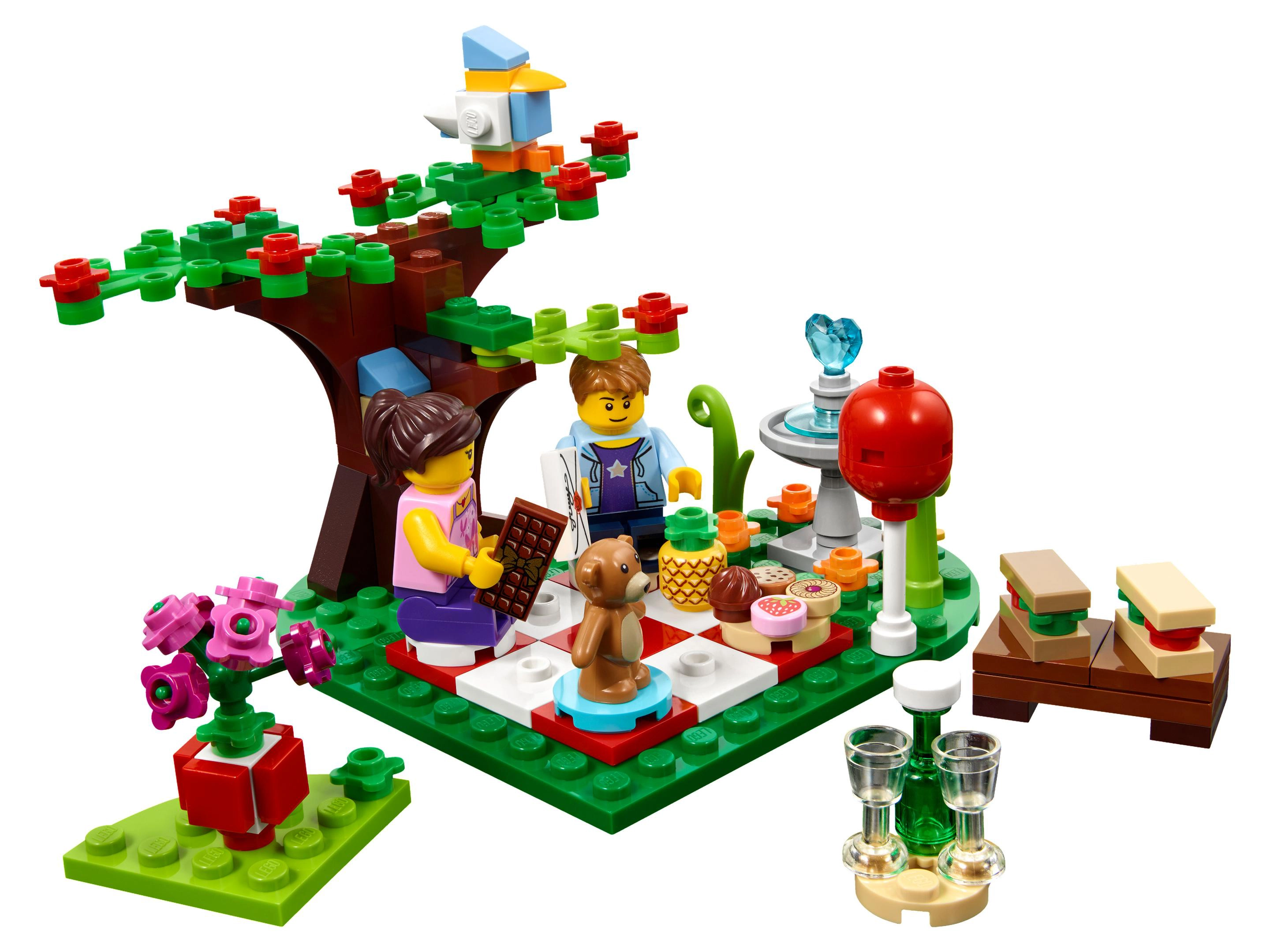 LEGO 40236 Romantic Valentine Picnic