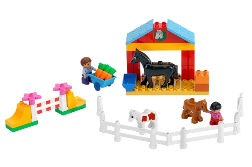 LEGO 4690 Horse Stable