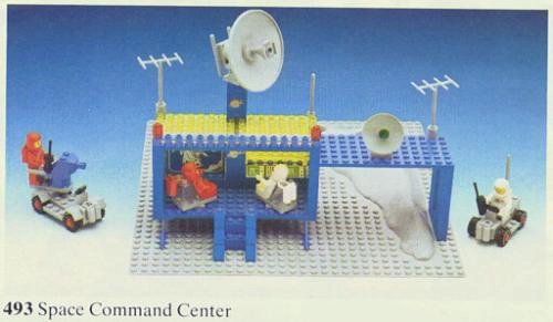 LEGO 493 Space Command Center (Craterplate version)