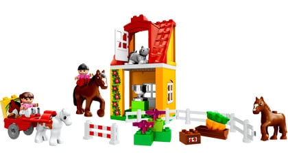 LEGO 4974 Horse Stables