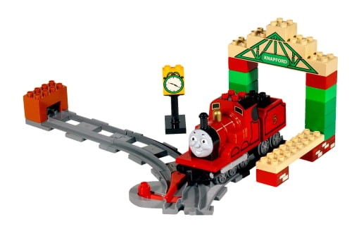 LEGO 5552 James at Knapford Station