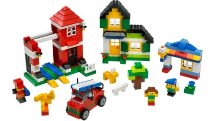 LEGO 5582 Ultimate Town Building Set