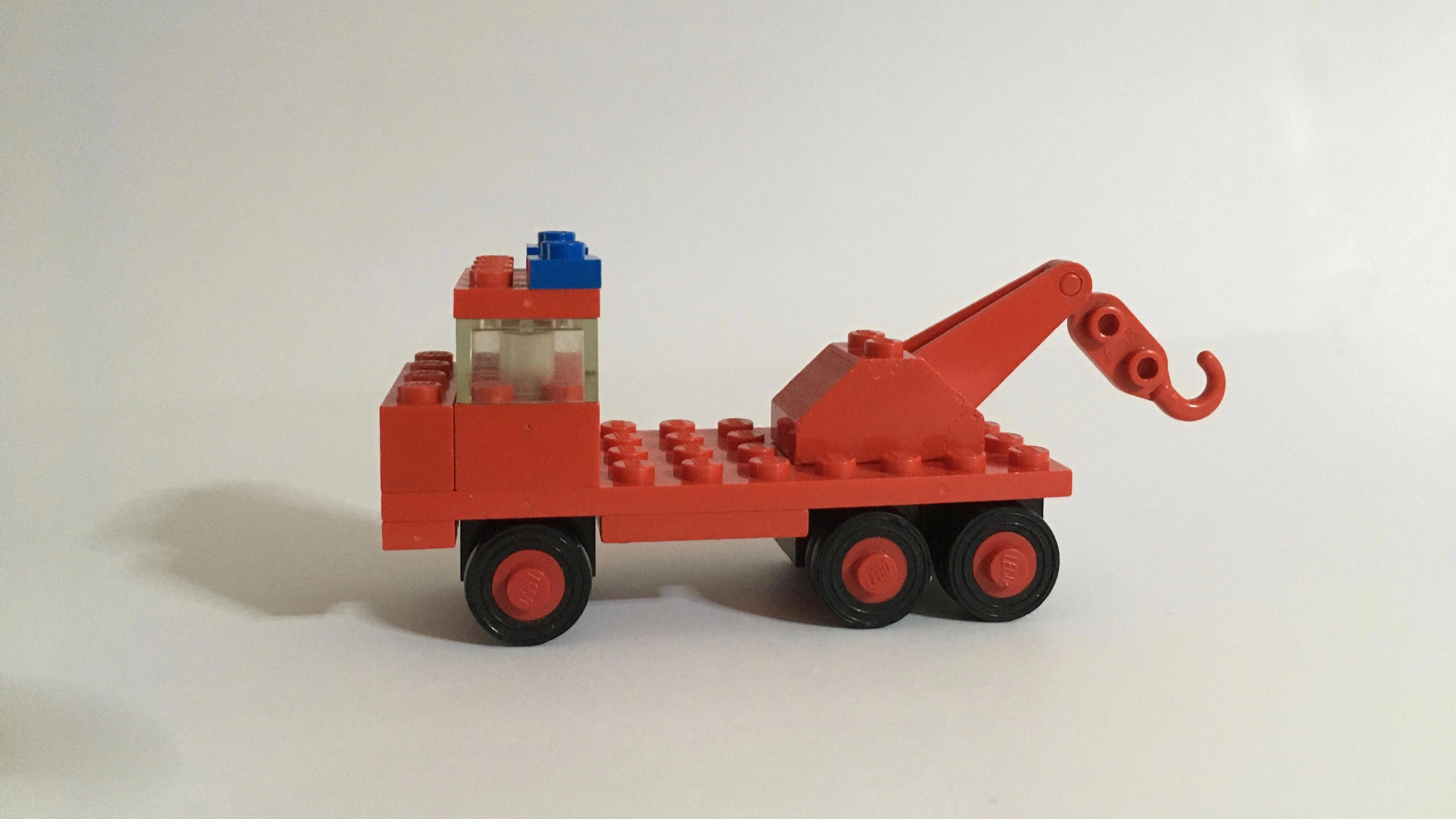 LEGO 601 Tow Truck