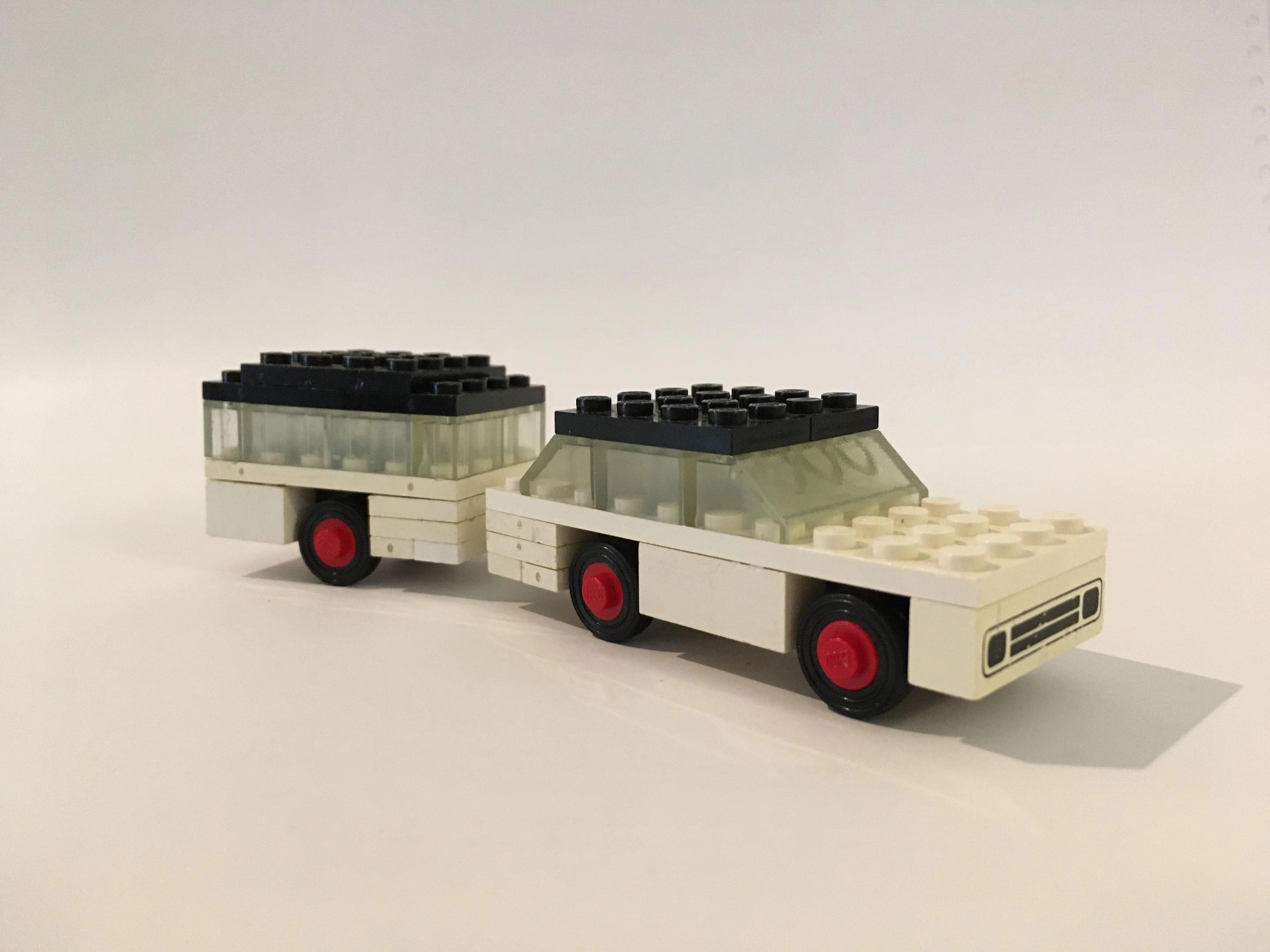 LEGO 623 White Car and Camper