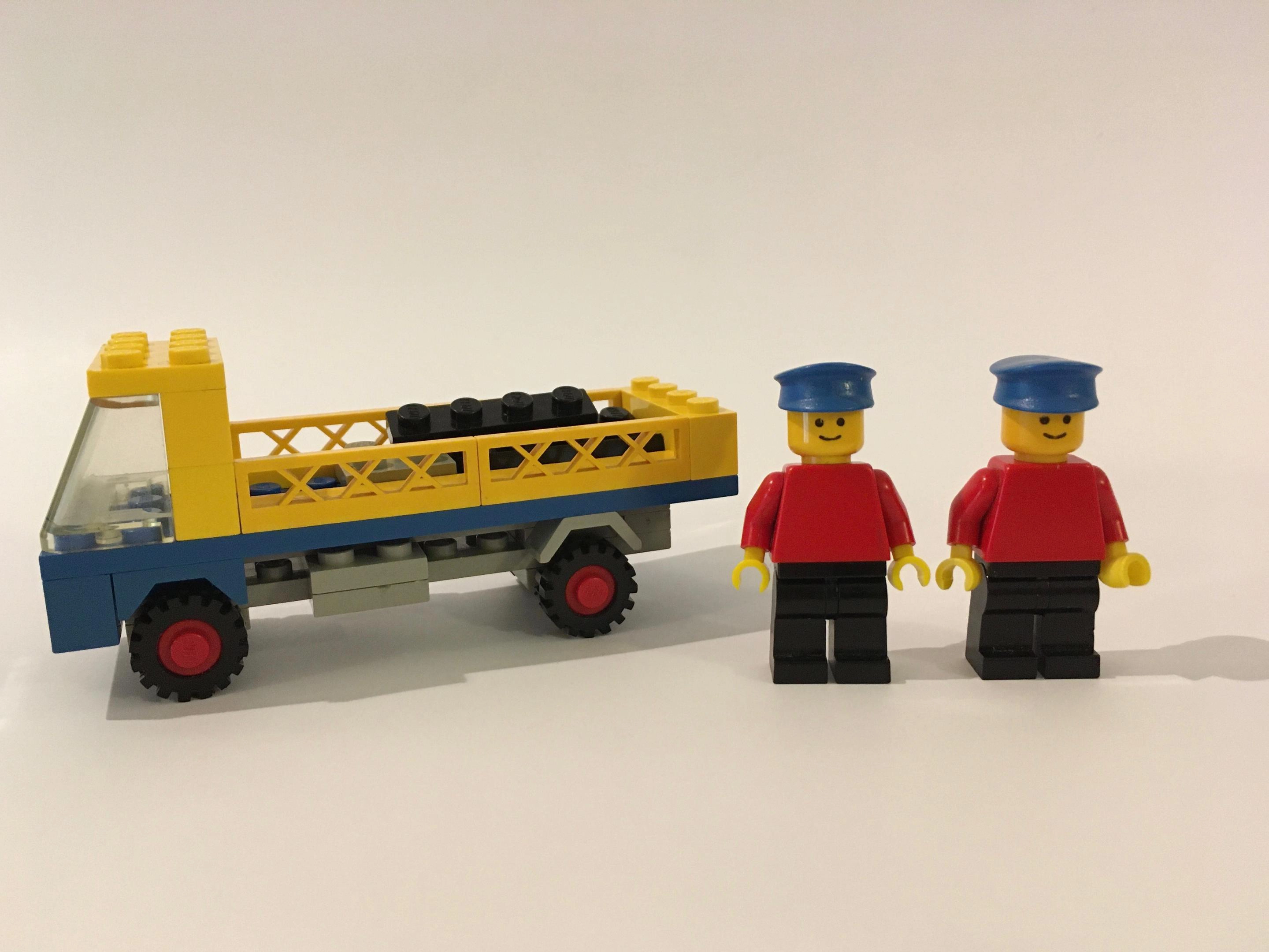 LEGO 643 Flatbed Truck