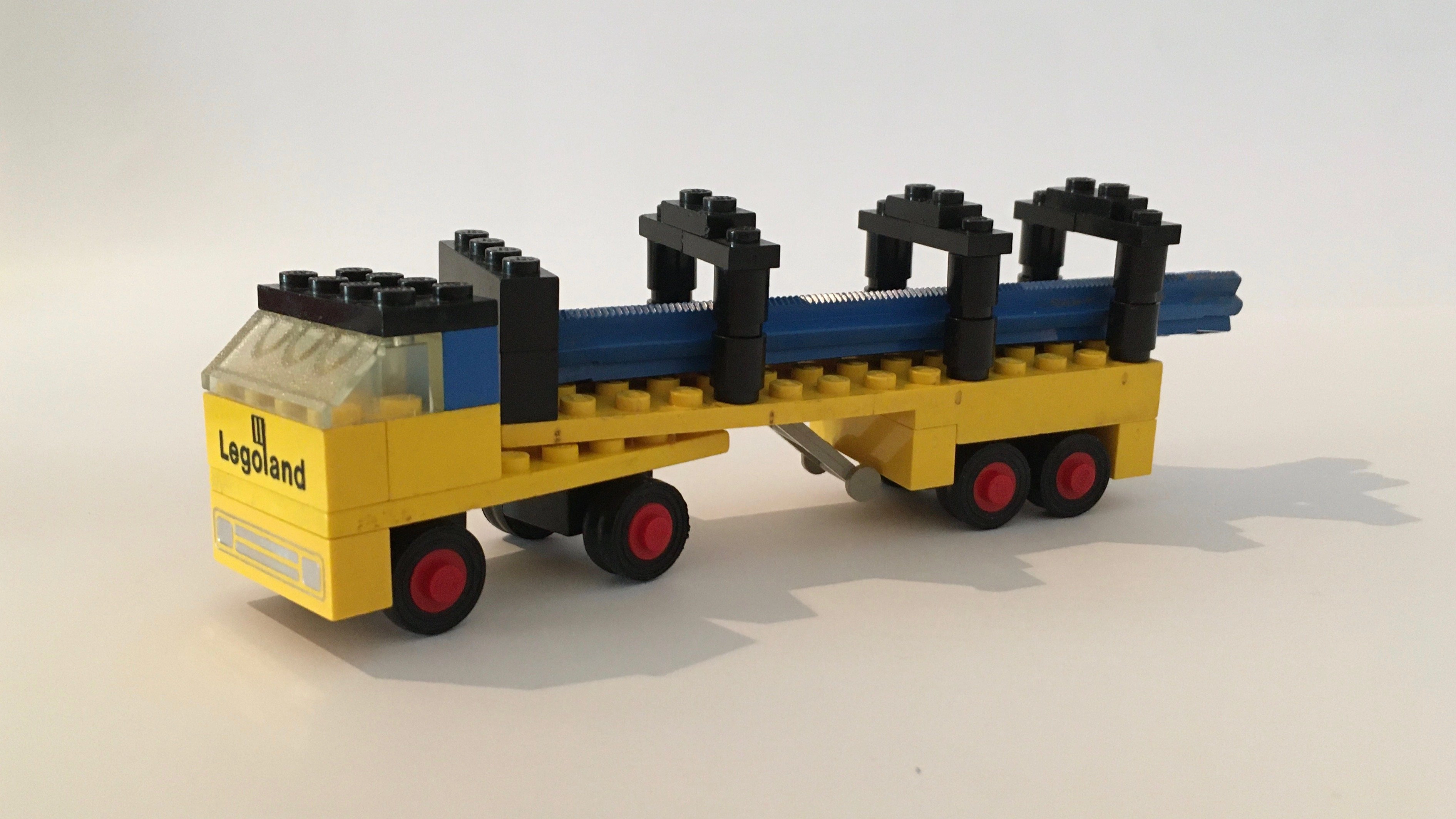 LEGO 647 Truck with Girders