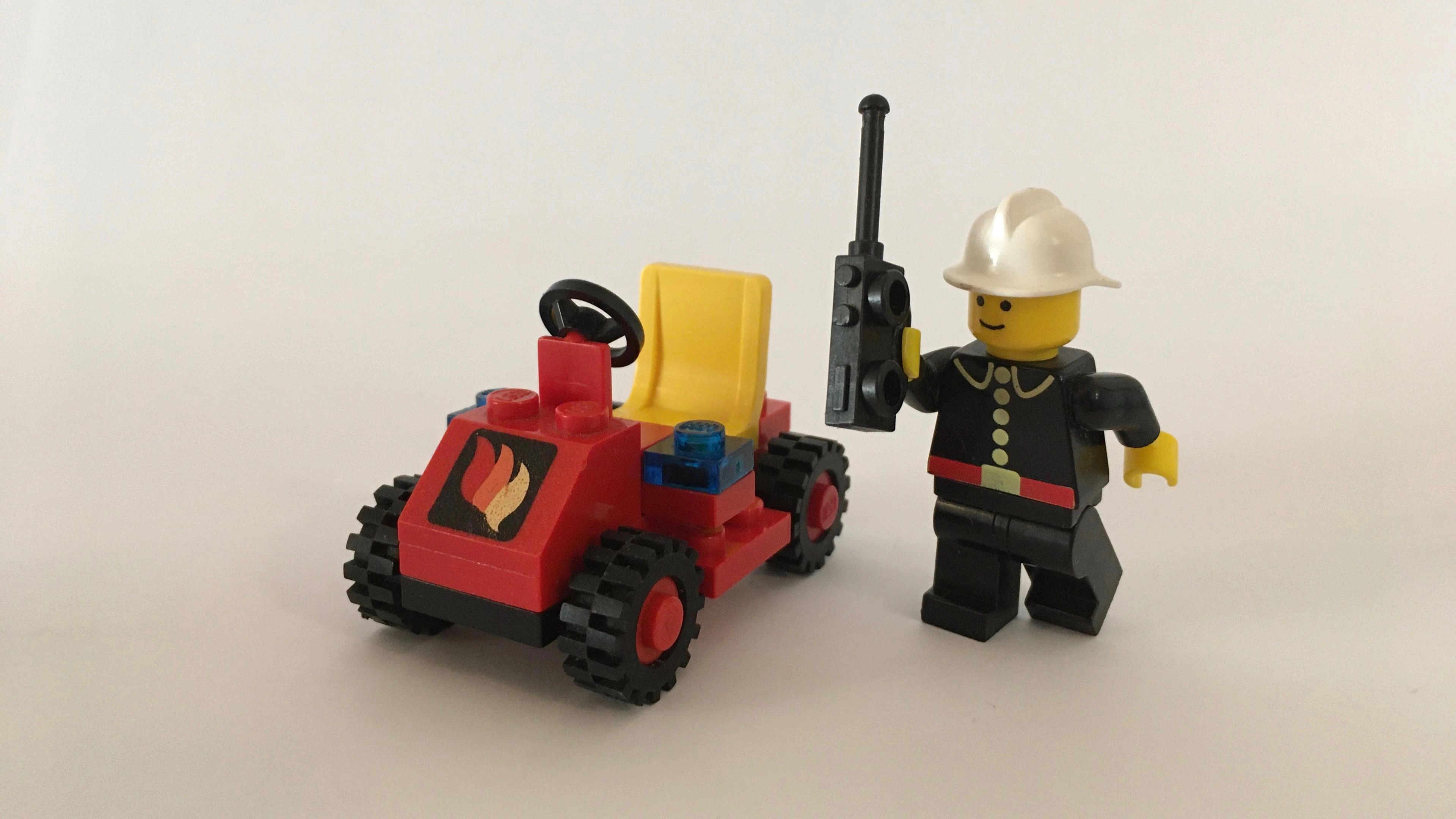 LEGO 6611 Fire Chief's Car