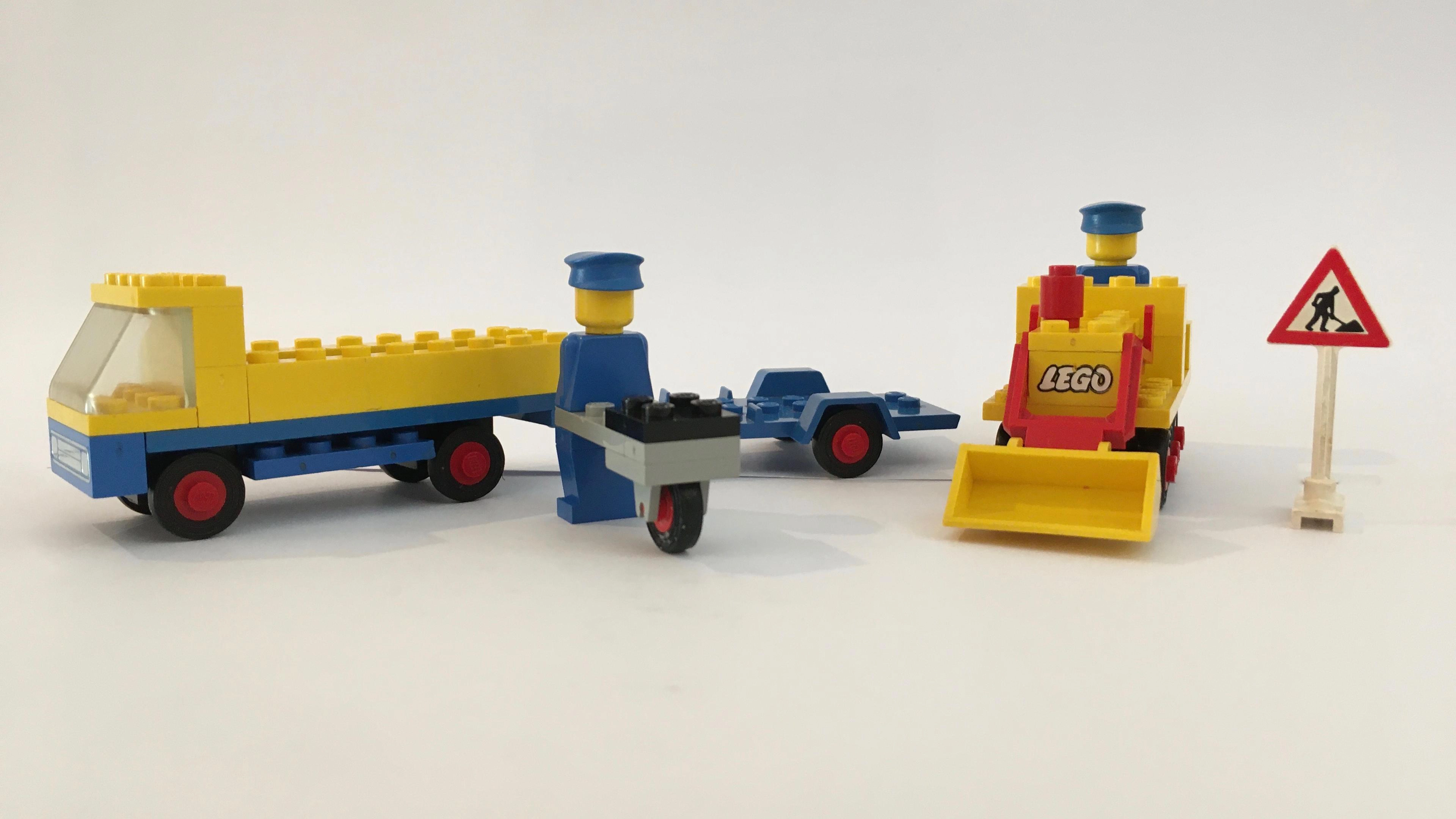 LEGO 692 Road Repair Crew