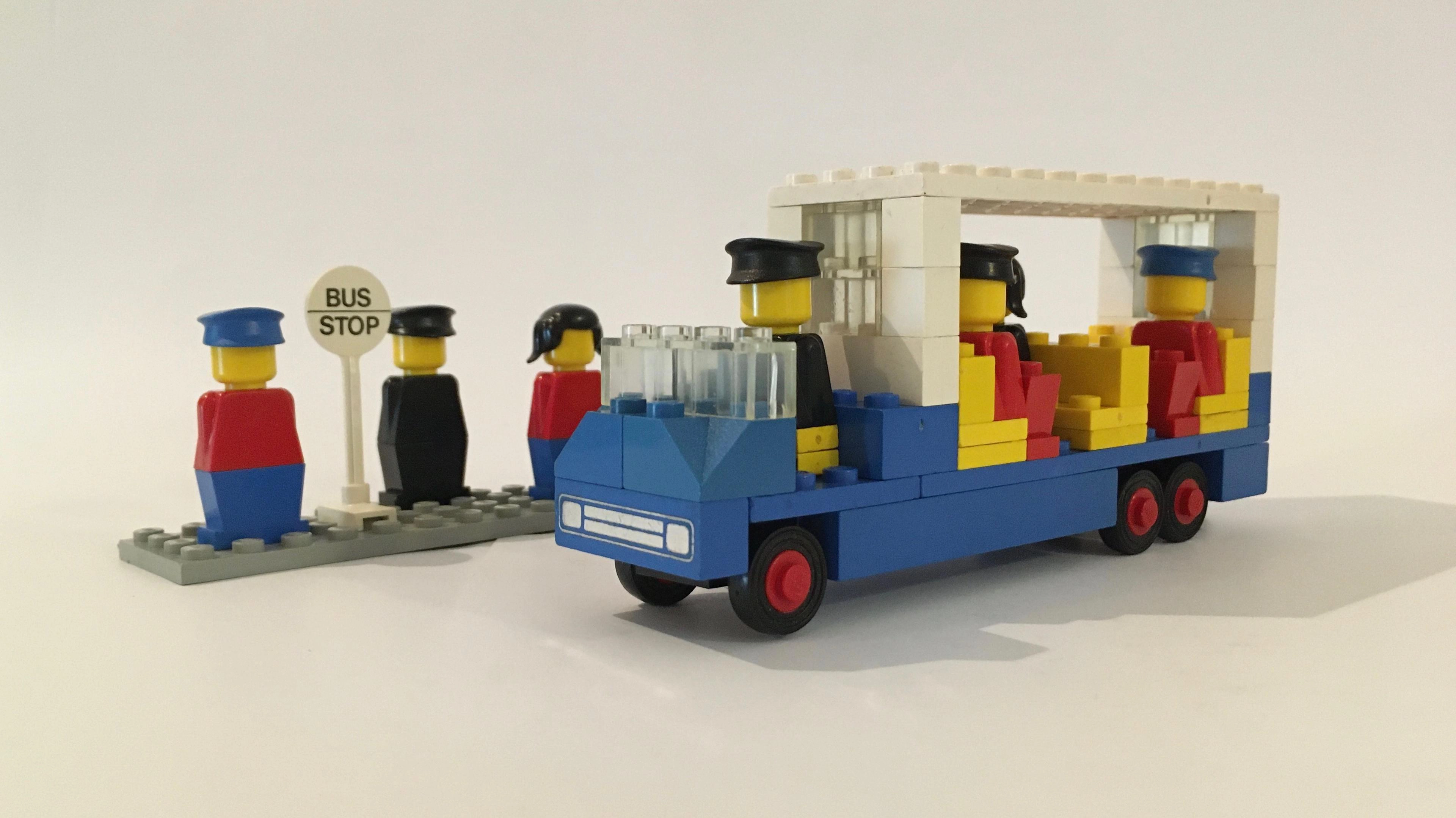 LEGO 696 Bus Stop