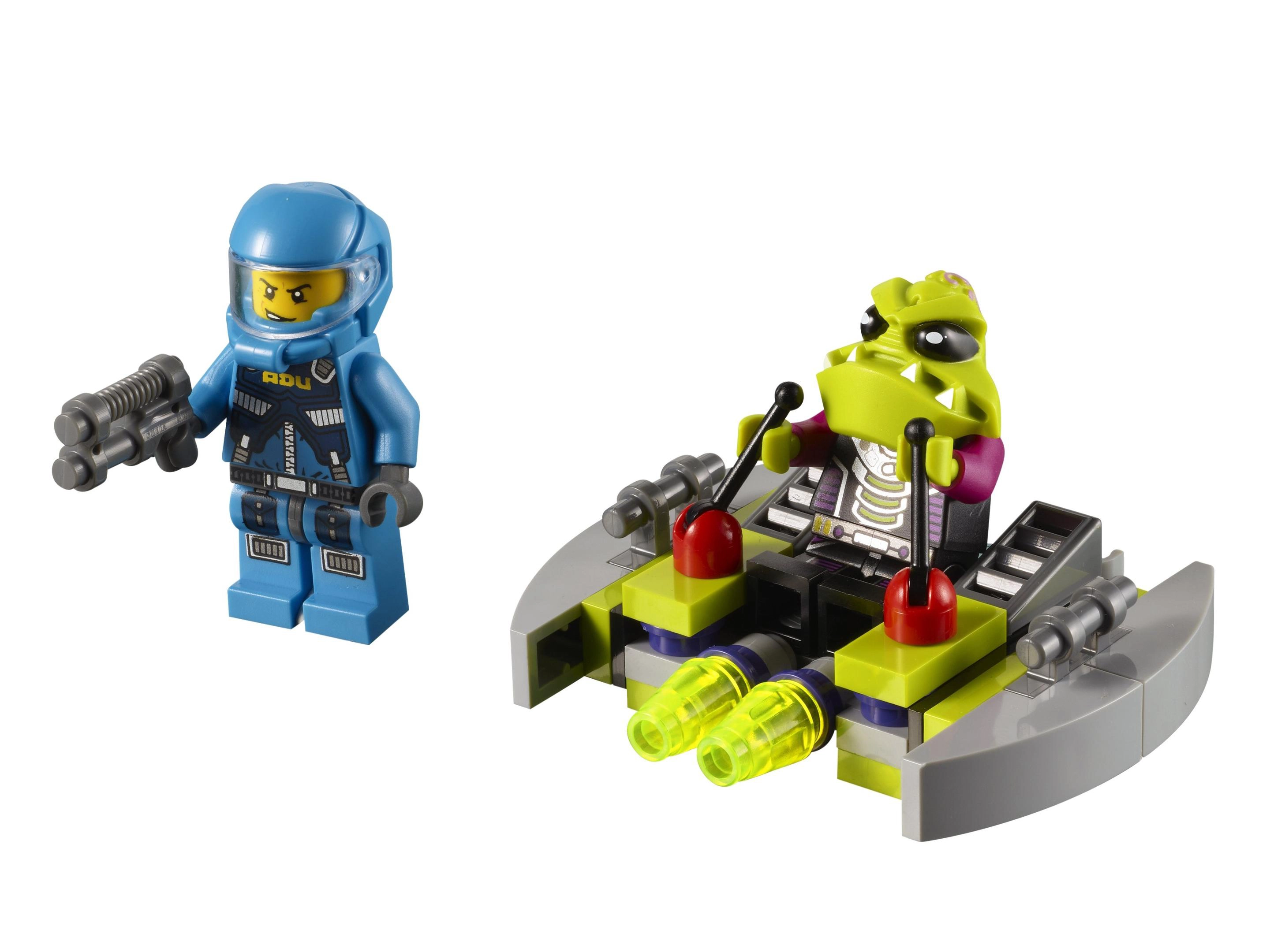 LEGO 7049 Alien Striker