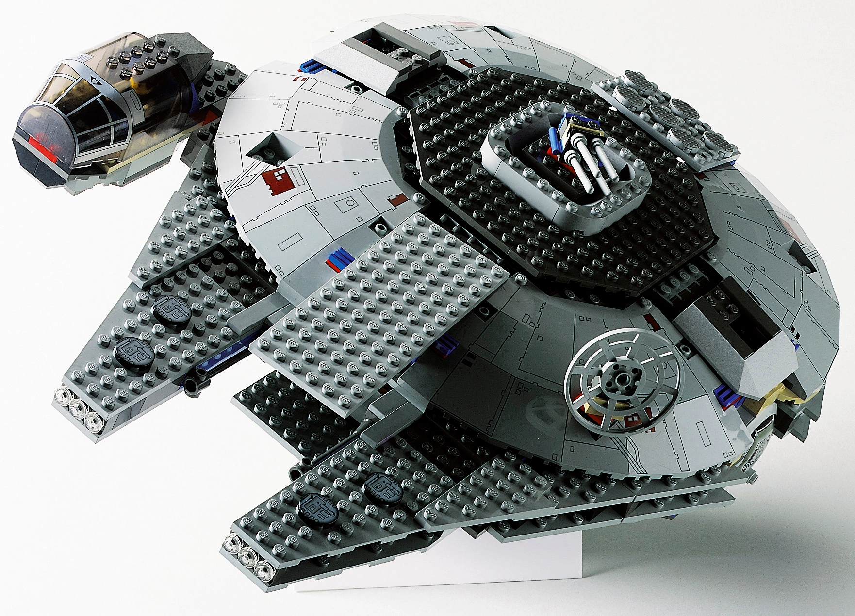 LEGO 7190 Millennium Falcon