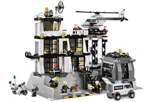 LEGO 7237 Police Station [Lighted Figure]