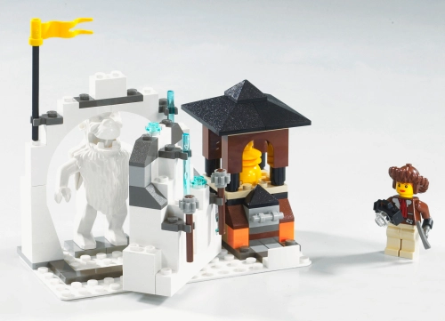 LEGO 7412 Yeti's Hideout