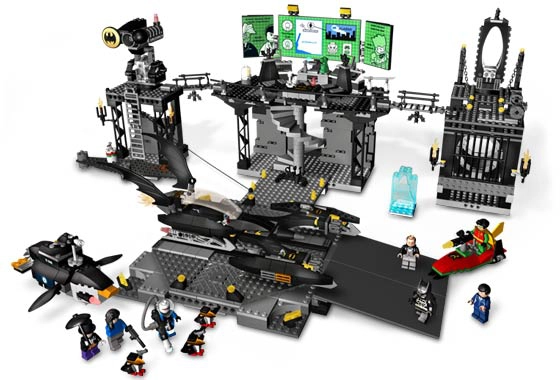 LEGO 7783 The Batcave: The Penguin and Mr. Freeze's Invasion