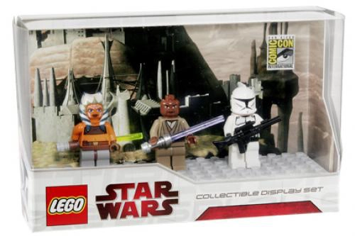 LEGO COMCON004 Collectible Display Set 1